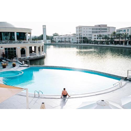 Millennium Lakeview Hotel