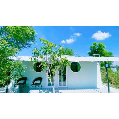 อุ่นฟ้าอิงดาว Minimal