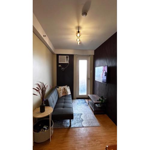 Minimalist 1-bedroom condo unit CASA TIMMY