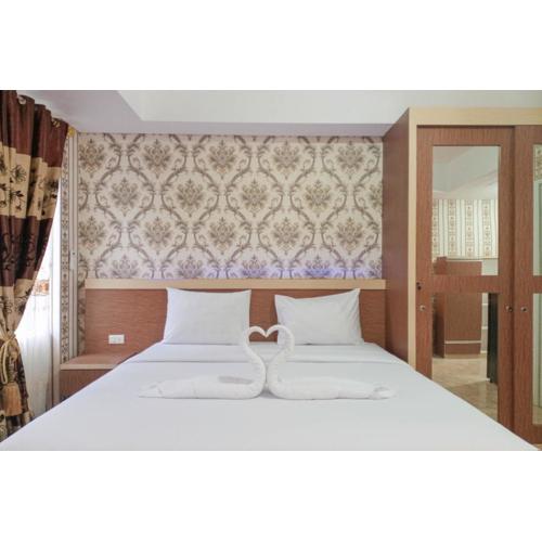 Minimalist and Comfort Studio Podomoro City Deli Medan Apartment By Travelio