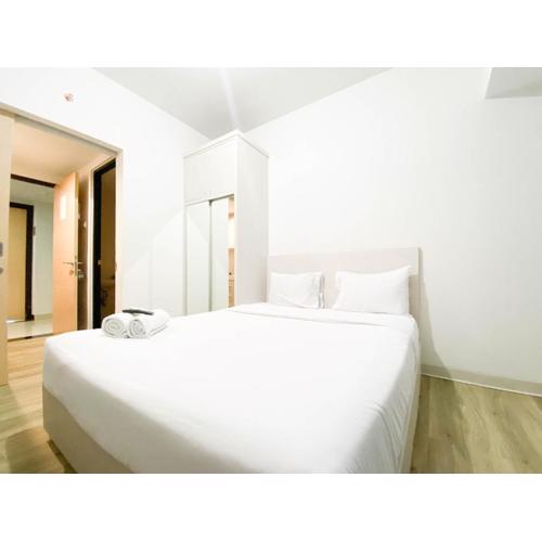 Minimalist and Cozy 1BR The Alton Apartment By Travelio