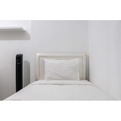 Minimalist and Cozy 2BR at Gateway Pasteur Apartment By Travelio