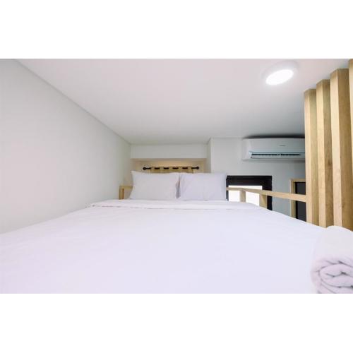 Minimalist and Good Deal Studio Transpark Cibubur Apartment By Travelio