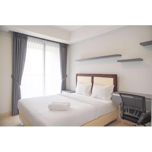 Minimalist and Nice Studio at Gold Coast Apartment By Travelio