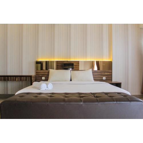 Minimalist and Stylish Studio Parkland Avenue Apartment By Travelio