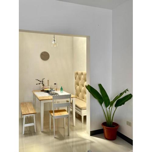 Minimalist House at Pueblo Golf