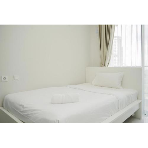 Minimalist Studio at Sky House BSD Apartment By Travelio