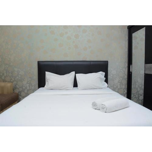 Minimalist Studio Room at Kebagusan City Apartment By Travelio