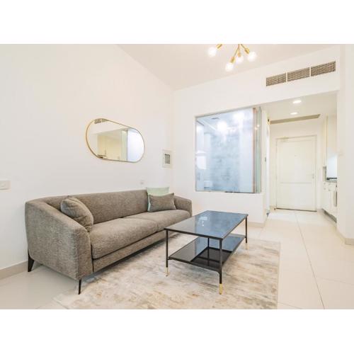 Minimalistic Studio in Palm Views - Palm Jumeirah