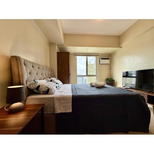 MinimaLuxe by Go2Stays Condotels