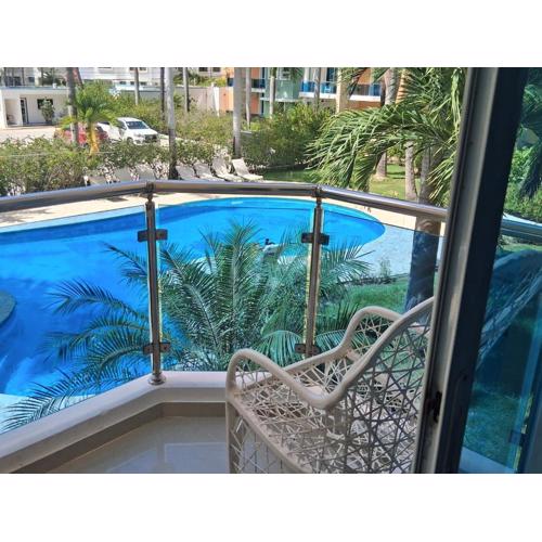 Minutes to the beach