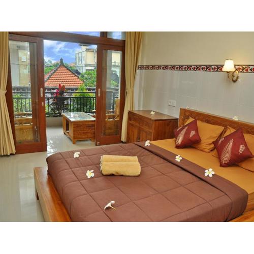 Mira Family Homestay