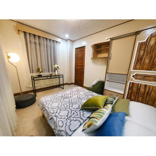 Mirador Modern House - Walking distance to Lourdes Grotto