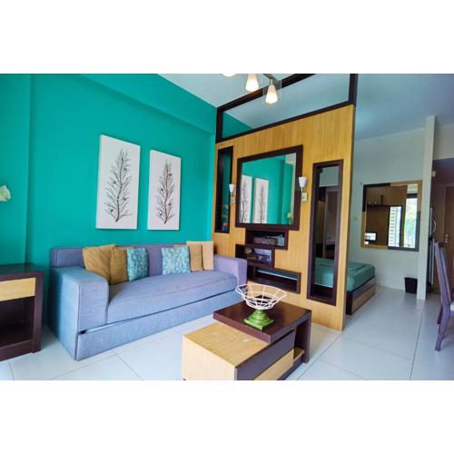 Miranda 504B 1BR at Pico de Loro by Raquel's Place