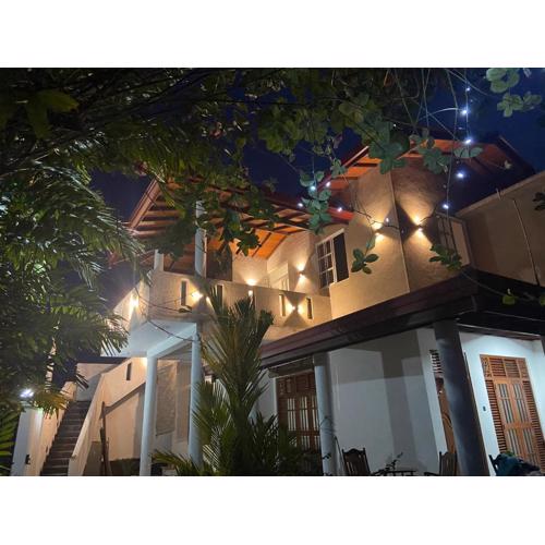 Mirissa Gold Rush Guest House