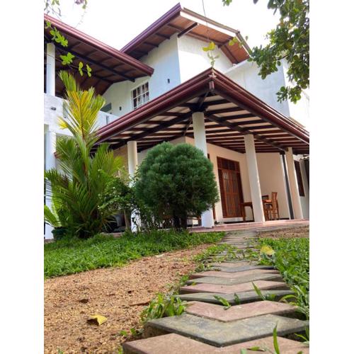 Mirissa Gold Rush Villa