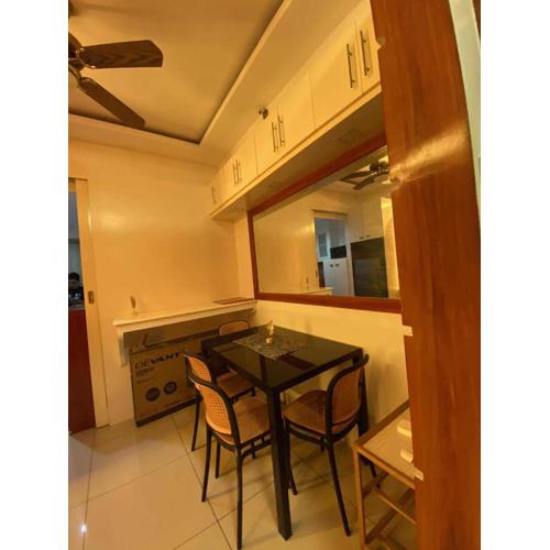 MJ&J Breeze Staycation