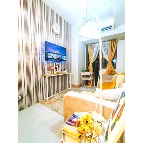 MOA Pasay, Shore 3 Tower 4 1BR with Balcony, Netflix, Disney and Console Game