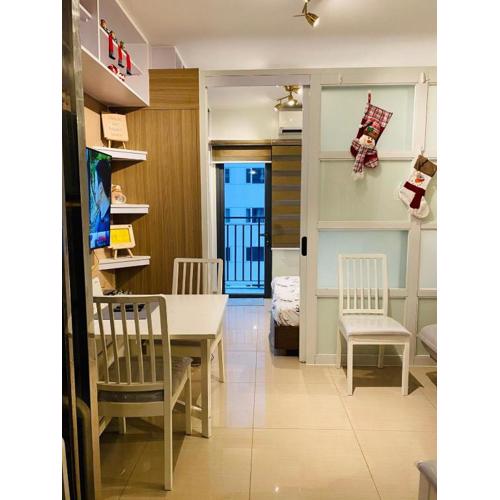 MOA, SMDC Good Stays Shore 2 - Tower 1 Unit 1290