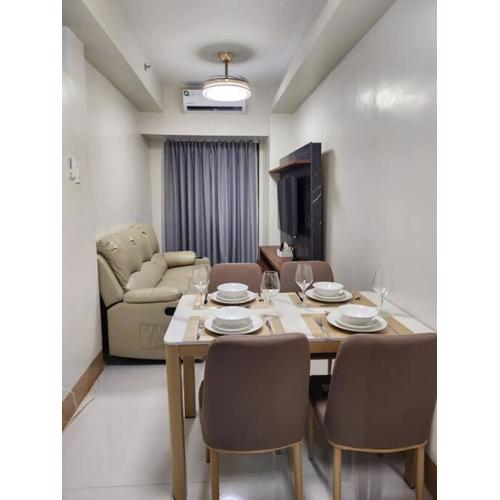 Mocha Flat at Shore 3 Tower 4