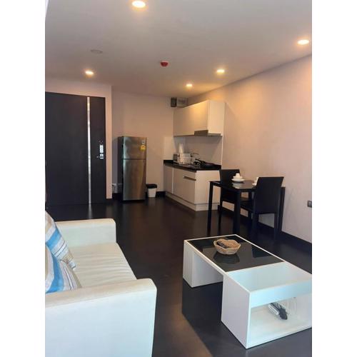 Modern 1-Bedroom Apt Just Steps from Nimman #A203