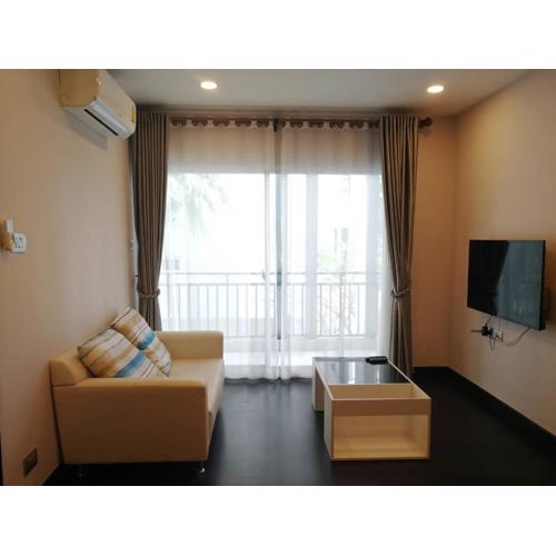 Modern 1-Bedroom Apt Just Steps from Nimman #A204