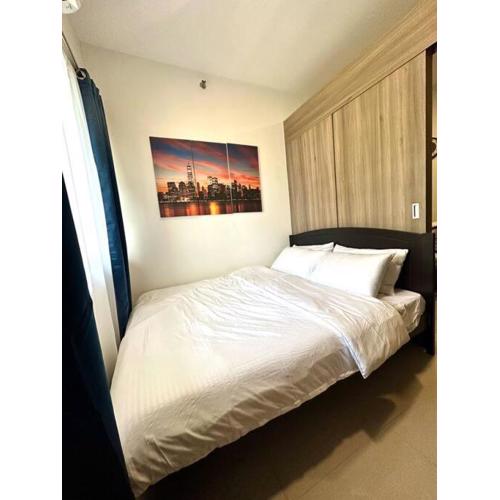 Modern 1-BR Condo Unit