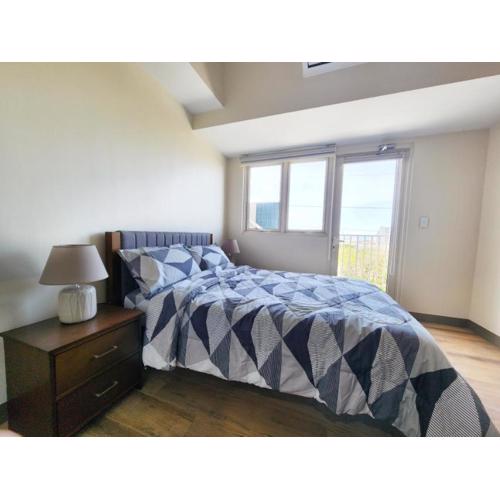 Modern 1 br in Park Mckinley West with Breathtaking view fast internet