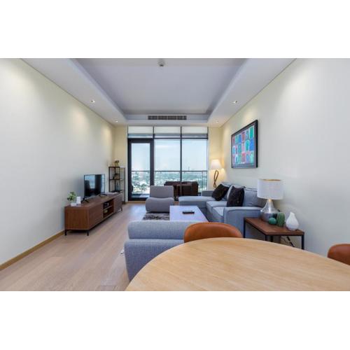 Modern 1BR Apartment, High Floor, Near Dubai Mall
