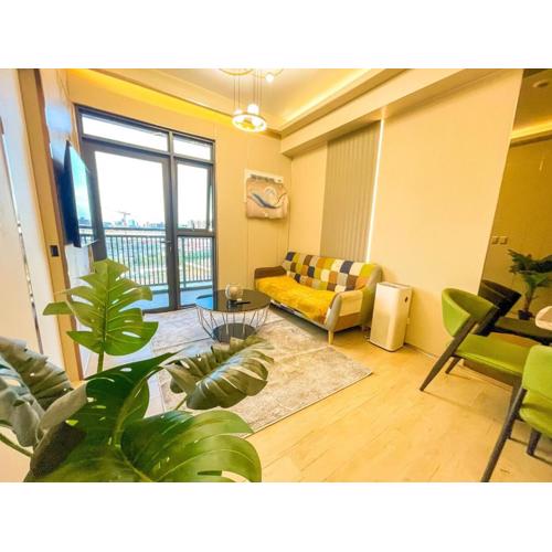 Modern 1BR Stay near Solaire, Okada, near Airport