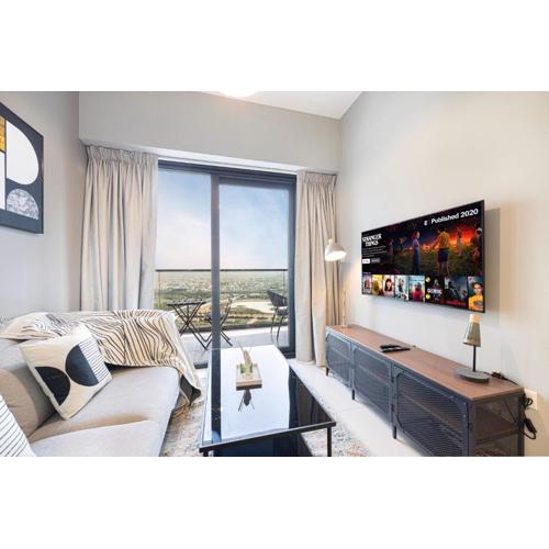 Modern 1BR with Canal View - Zada Tower, Business Bay