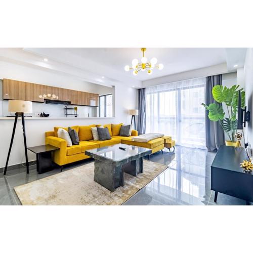 Modern 2 bed Apt in Riverside Westlands Nairobi behind Riverside Square Mall with Gym 5 minutes to CBD with scenic nature and River views situated on the 8th floor