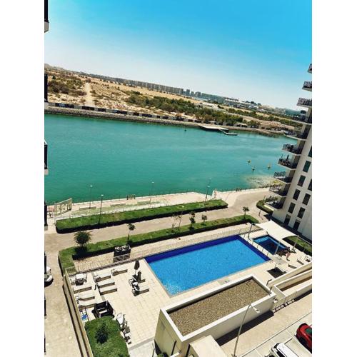Modern 2BR Apartment, 4beds - Yas Island, in front of Sea World