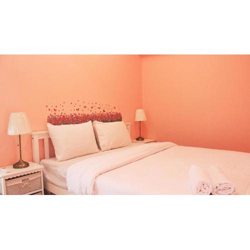 Modern 2BR Apartment at Newton Residence Bandung By Travelio