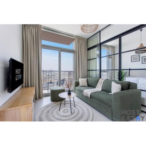 Modern 2BR Gem In Dubai Hills