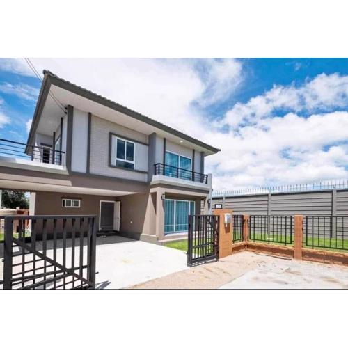 Modern 3 BR Villa Pool&Gym only 15min to Bang Tao Beach