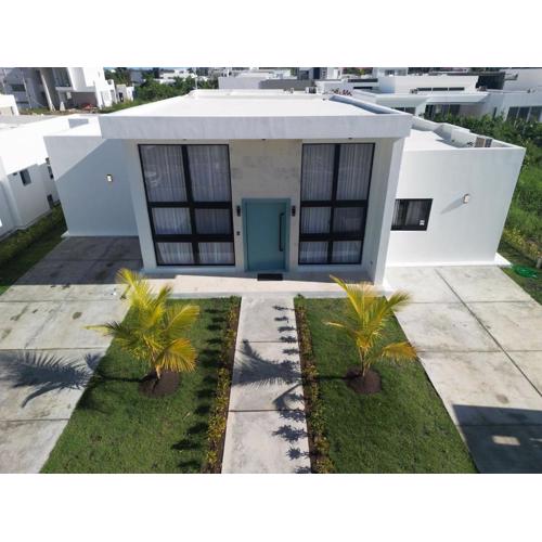 Modern 3 BR Villa with pool in gated community