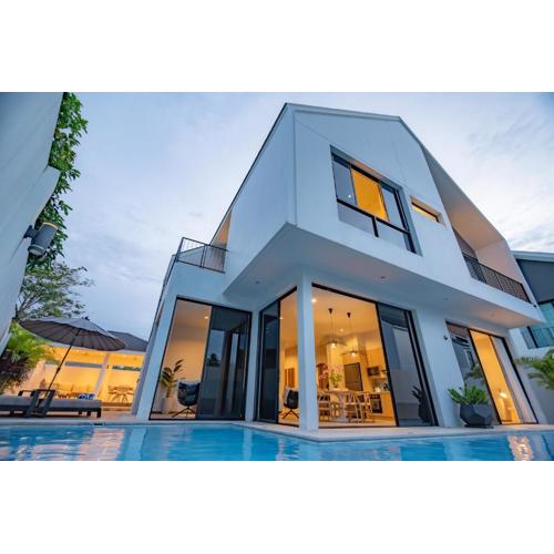 Modern 4BR Villa with Private Pool in Bangtao