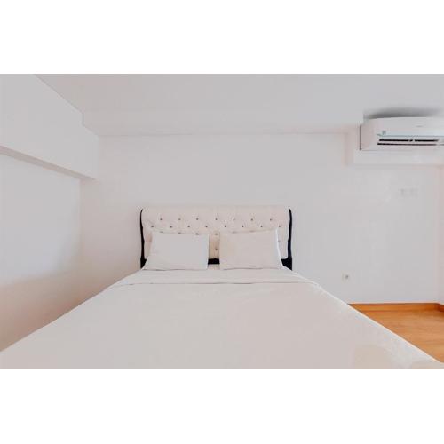 Modern and Comfort Look Studio Kingland Avenue Apartment By Travelio