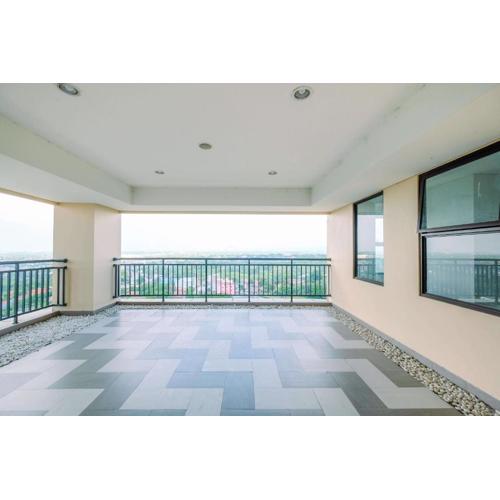 Modern and Comfy Studio at Transpark Cibubur Apartment By Travelio