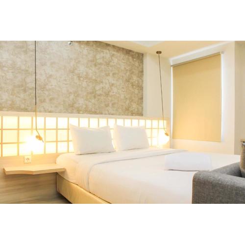 Modern and Spacious Studio Apartment at Mustika Golf Residence By Travelio