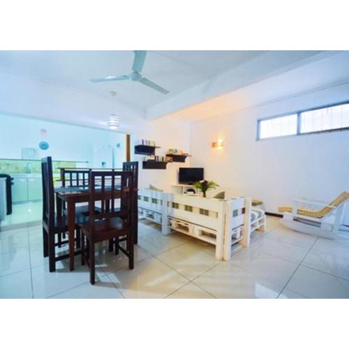 Modern Apartment in Pereybere + Pool