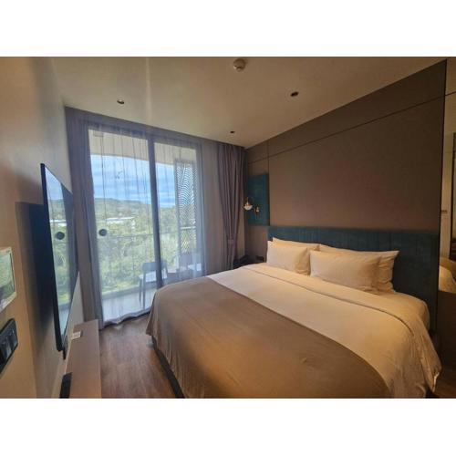 Modern apartment Layan Beach