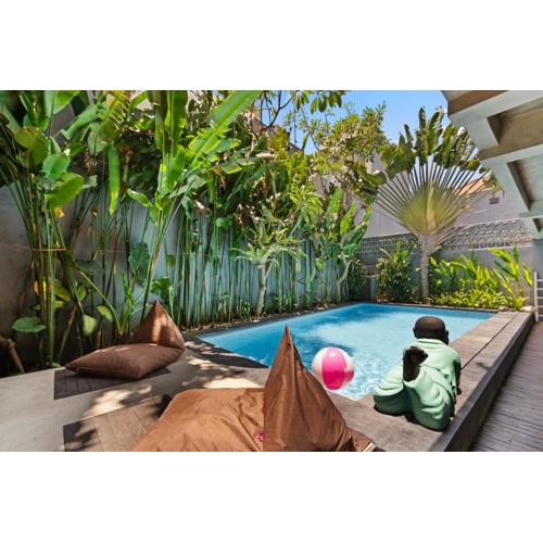 Modern Apartment with Shared Pool - By the Beach