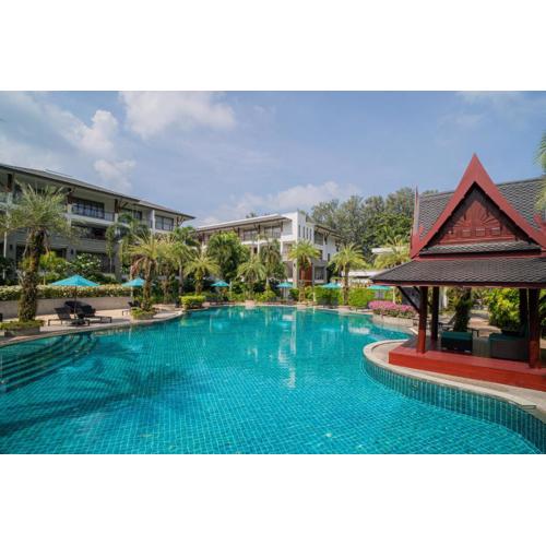 Modern Beachfront Apartment Naithon Beach