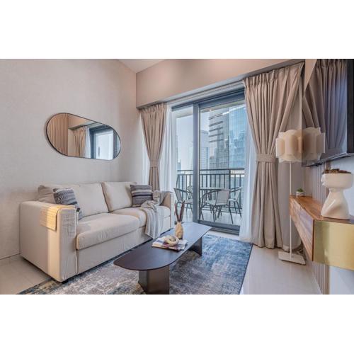 Modern Brand New 1 BR Apartment in ZADA Tower