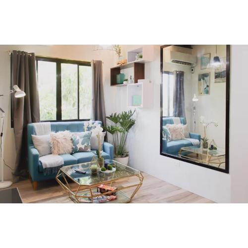 Modern Chic Retreat