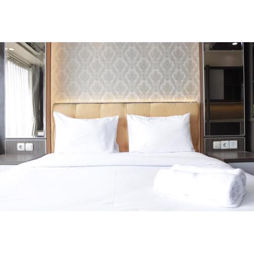 Modern Chic Studio Apartment at Tamansari La Grande near BIP By Travelio