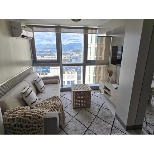 Modern Comfort & Snap Worthy with Pool, Gym & More