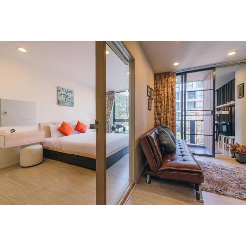 Modern Condo in Nimman (F309) by Pimolplace